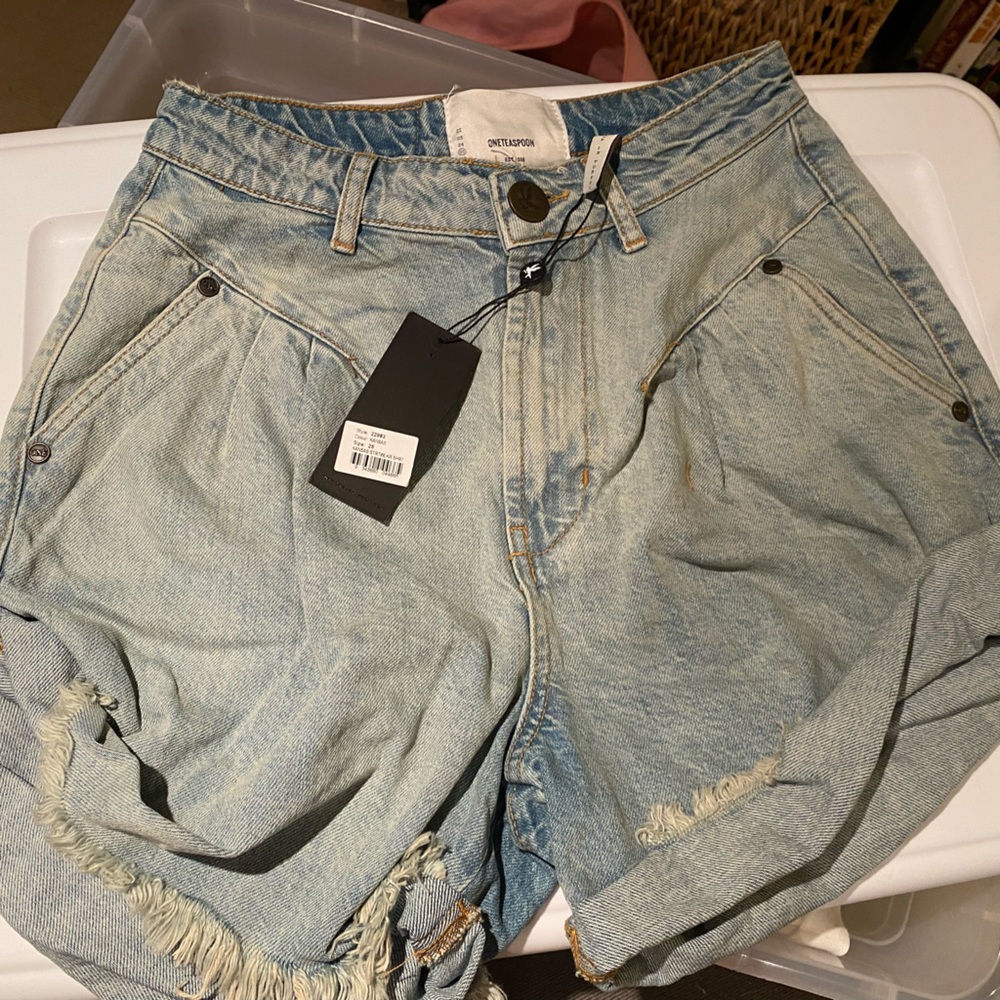 NWT One Teaspoon Kansas Shorts - Picture 2 of 5